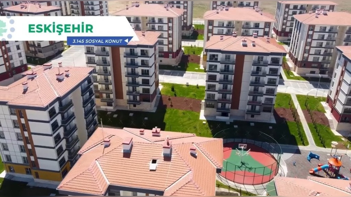 Eskişehir'de 3 bin 145 TOKİ konutu için anahtar teslimleri sürüyor