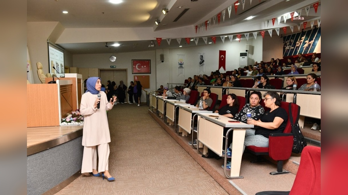 Çiğli'de kadınlara sağlıklı yaşam paneli