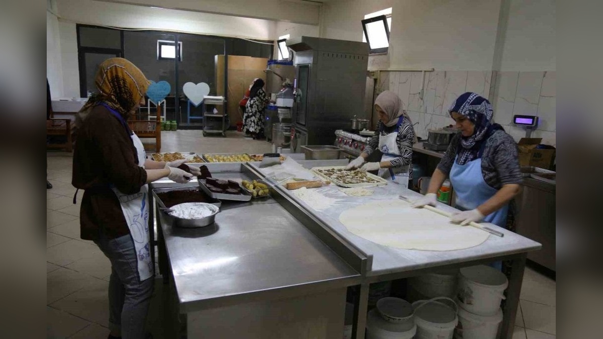 Battalgazi Belediyesi Kadın Kooperatifi doğal ürünleri satışa sundu