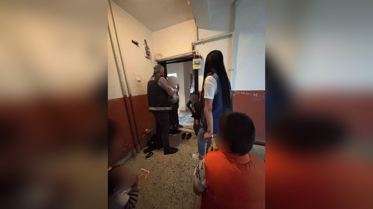 Çorum'da dilenci çocuklar ailelerine teslim edildi