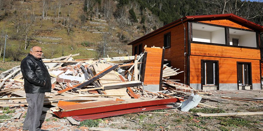 Uzungöl'de yanlışlıkla yıkıldığı iddia edilen bina kaçak çıktı