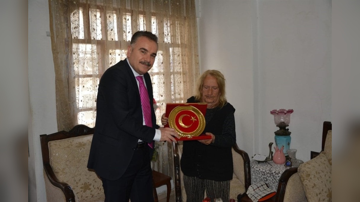 Ahmet Odabaş, Fatma Kıyakoğlu'nu ziyaret etti