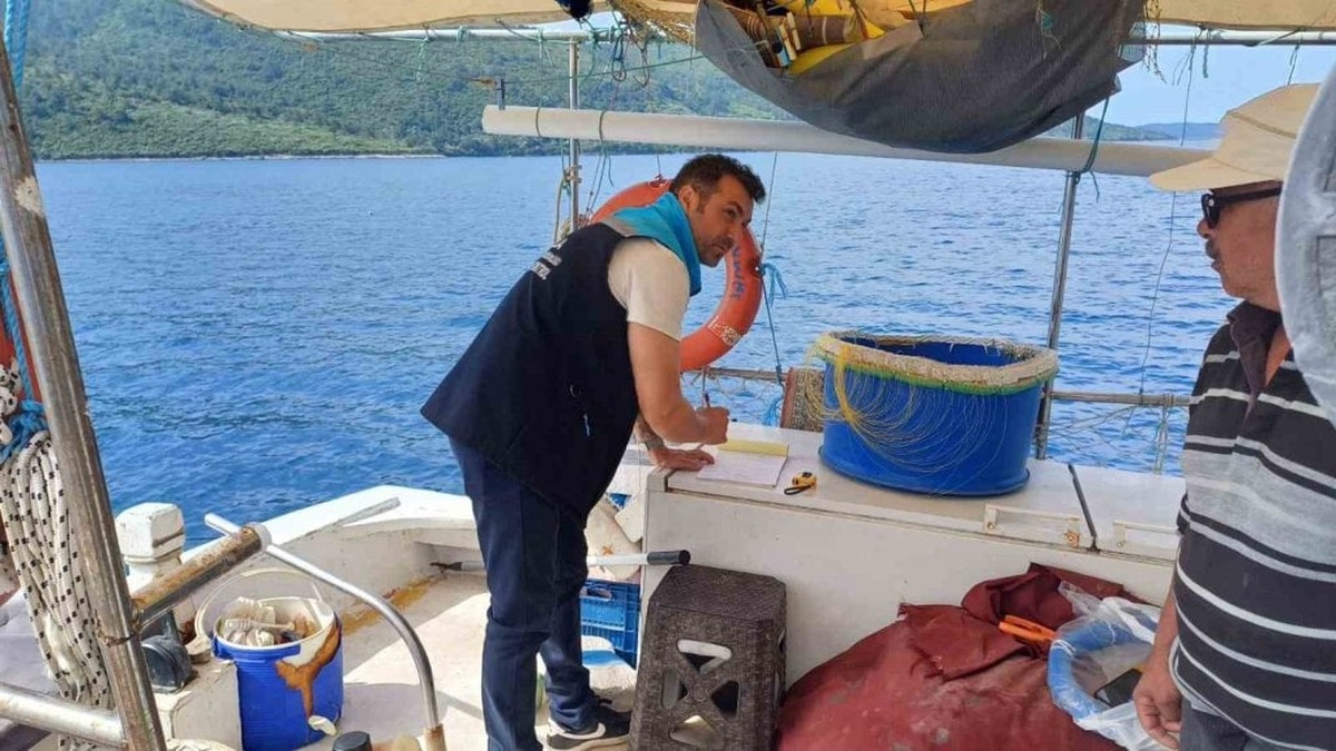 Gökova Körfezi'nde yasak av araçlarına el konuldu