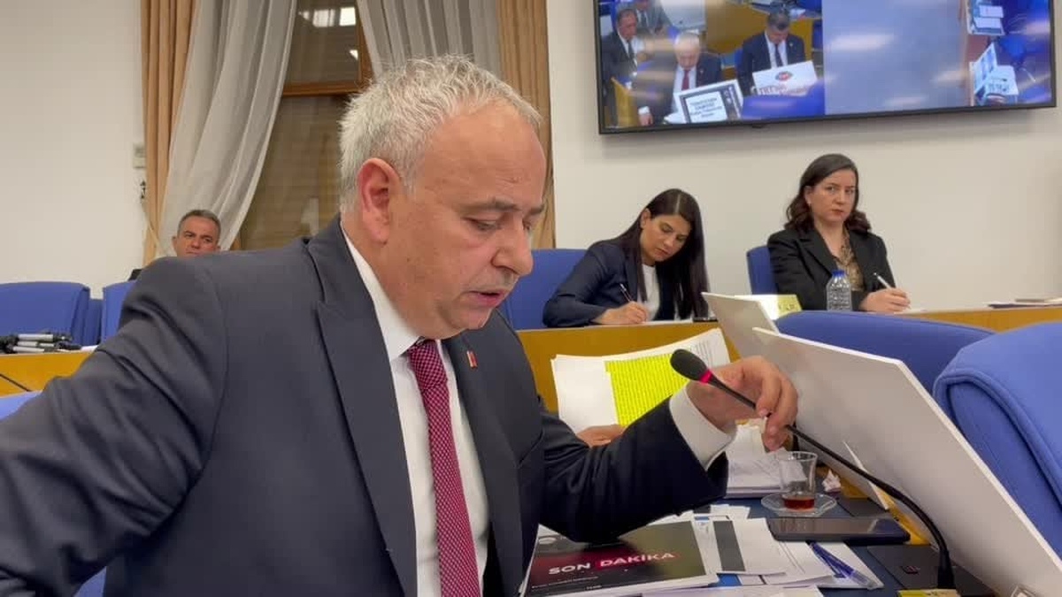 Bakırlıoğlu: TRT'nin 7 milyar TL'yi aşan karı varken bandrol neden devam ediyor?