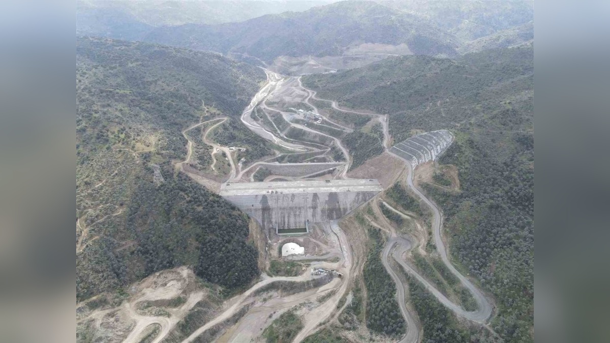 Sarıçay Barajı'nda çalışmalar sürüyor, 66 milyon metreküp su depolama hedefi