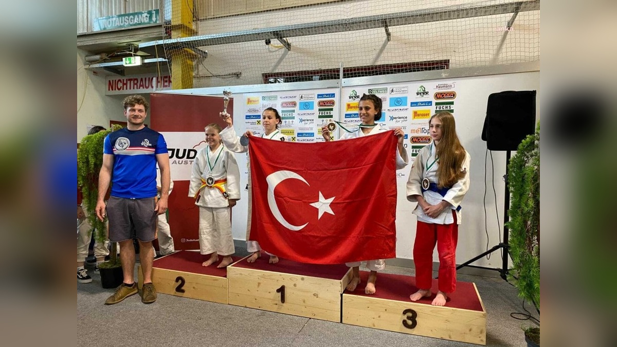 Yunusemre Belediyespor, Avusturya'dan kupalarla döndü