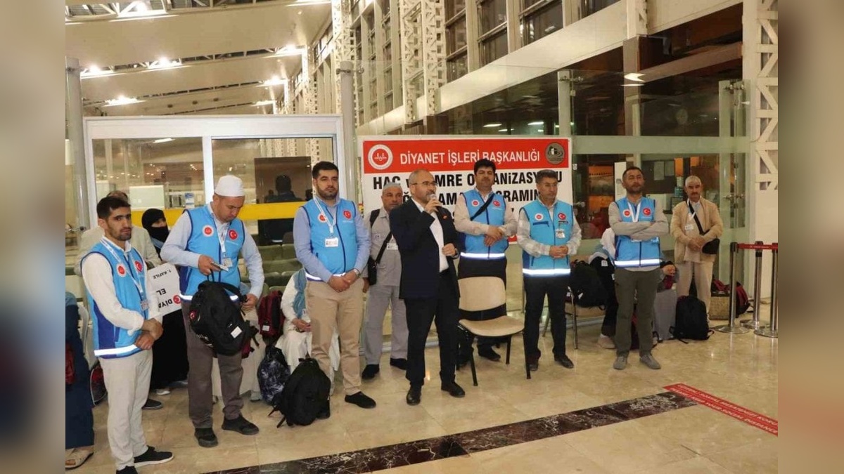 Elazığ'dan ilk hac kafilesi yola çıktı