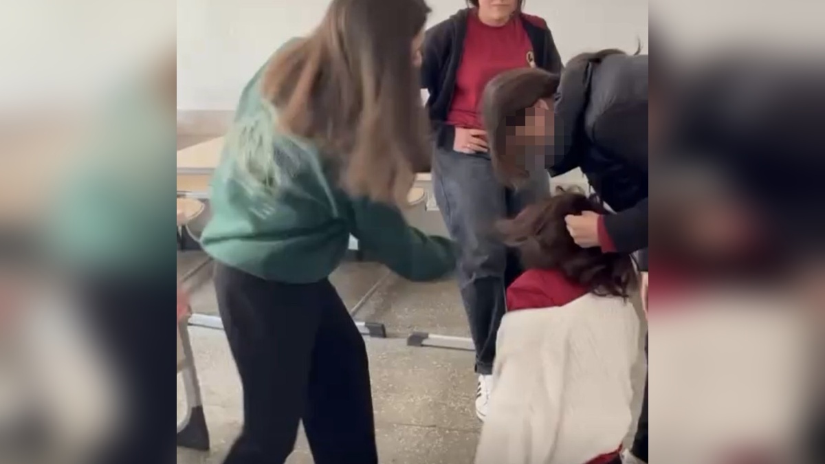 Sivas'ta lise öğrencisi Elif T.Ç., akranları tarafından darbedildi