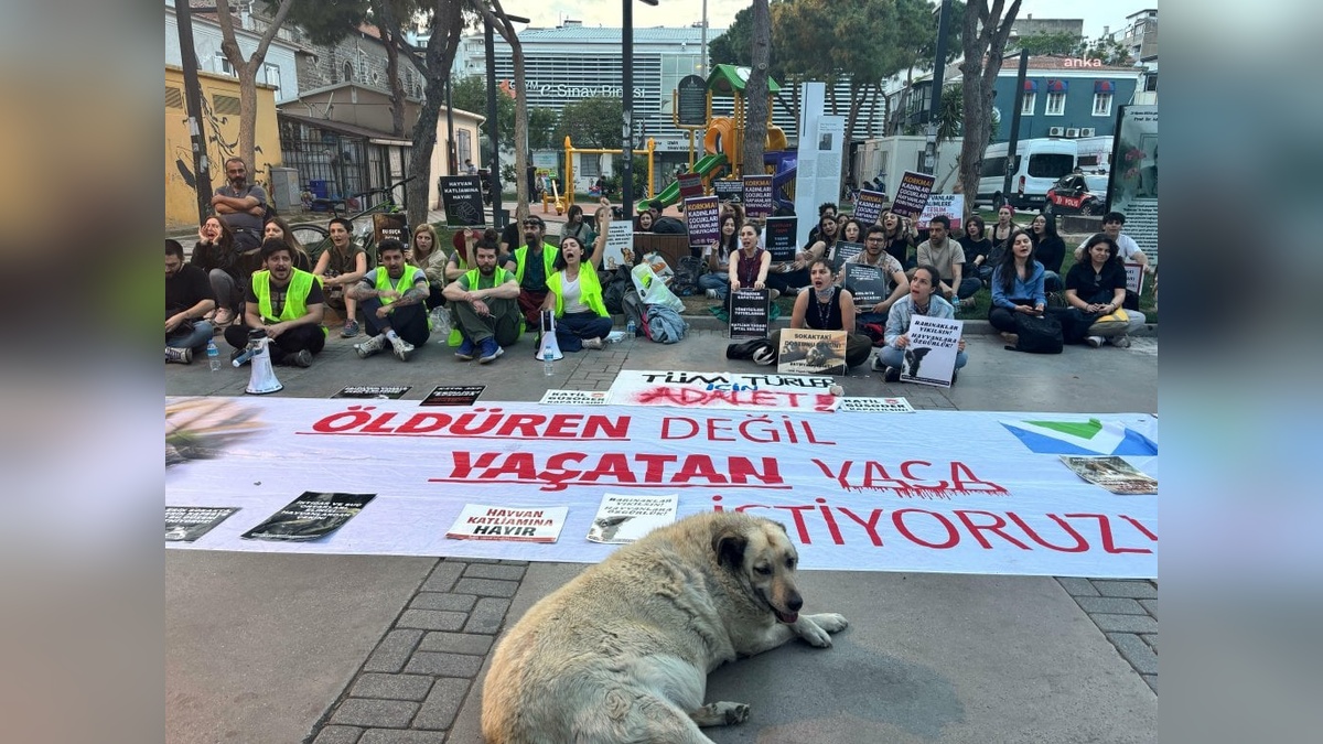 İzmir'de AYM kararına hayvan hakları protestosu