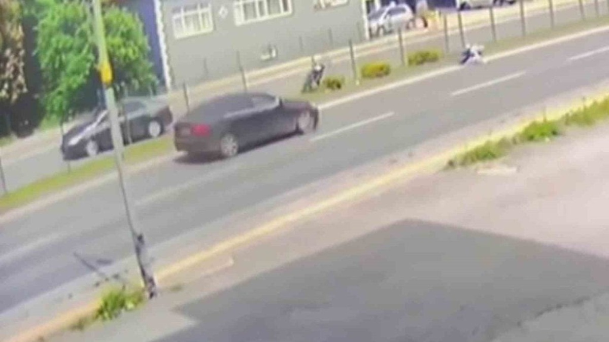 Ereğli'de motosiklet kazası: sürücü metrelerce savruldu