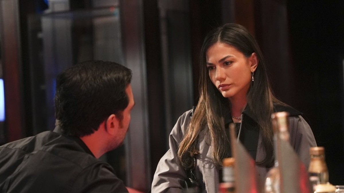 Eşref Rüya, çarşamba akşamlarına damga vurmaya devam ediyor