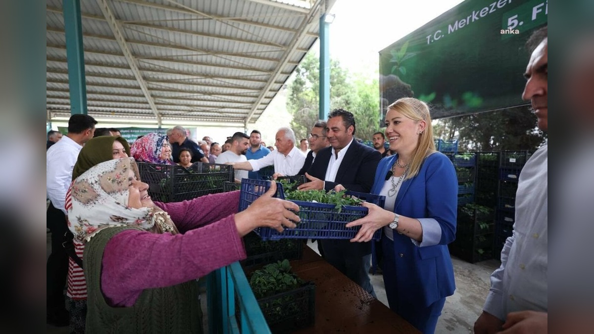 Merkezefendi Belediyesi’nden üreticilere fide desteği