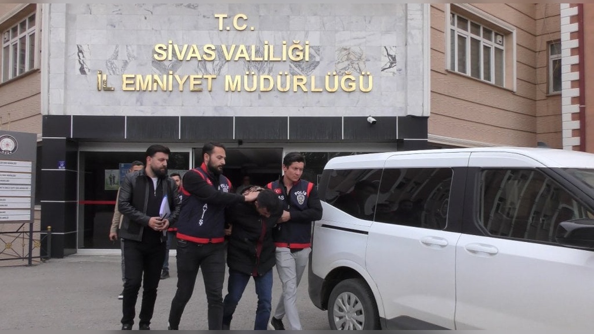 Sivas'ta iki kardeşi öldürmekle suçlanan Hüseyin S. adliyeye sevk edildi