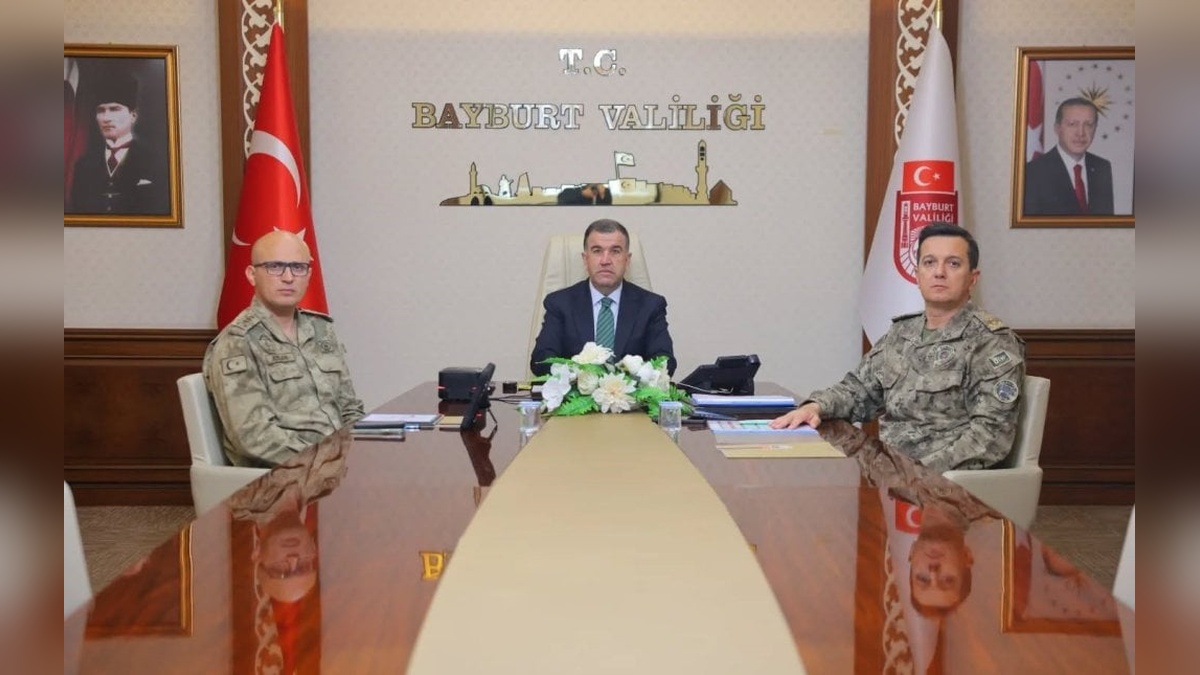 Bayburt Valisi Eldivan, Asayiş Toplantısı'nda Yer Aldı