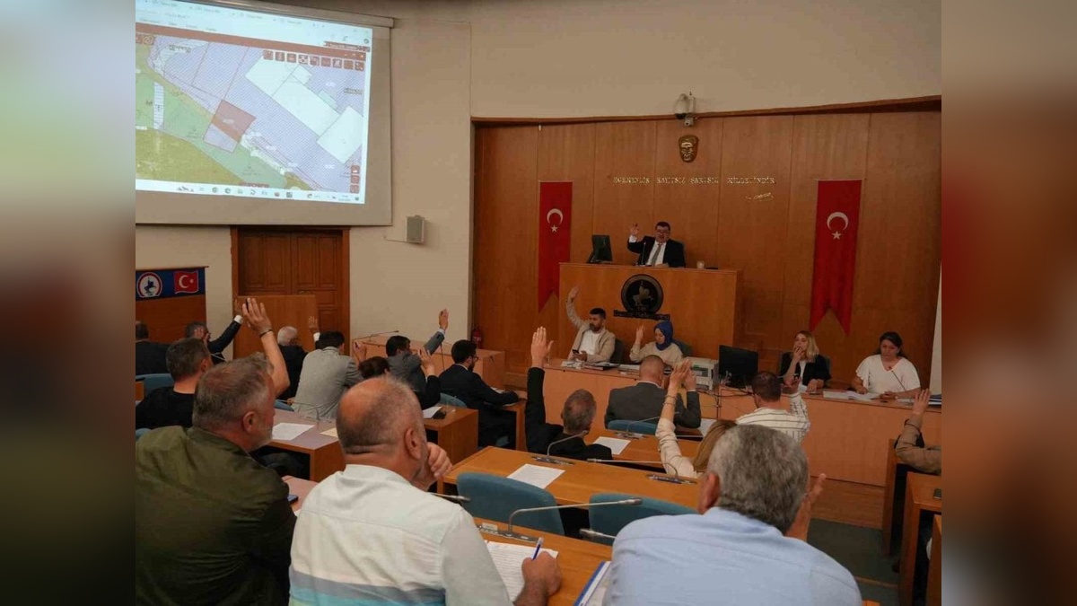 Düzce Belediyesi Meclis Toplantısı: 2025 Atık Tarifeleri 1 Temmuz'dan İtibaren Geçerli Olacak