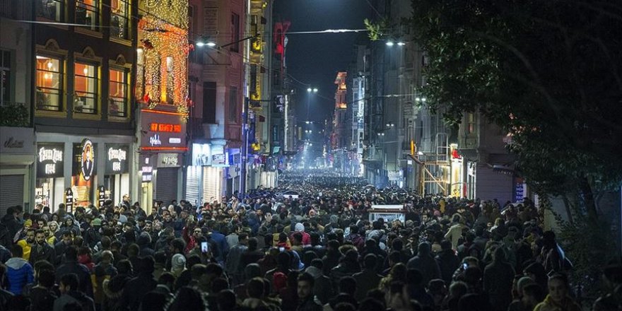 Yeni yılı dışarıda karşılamak cep yakıyor