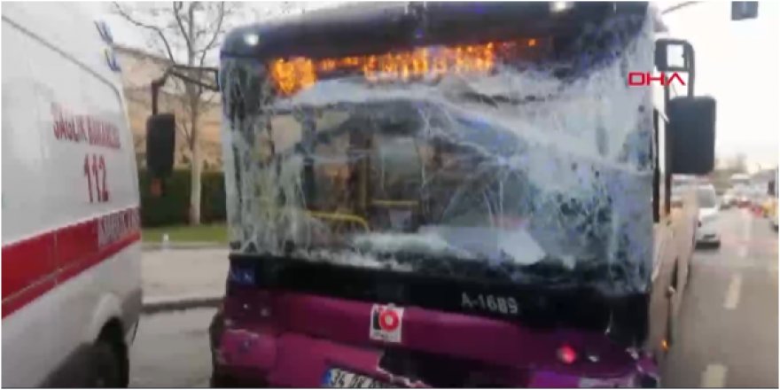 Zeytinburnu'nda İETT otobüsleri çarpıştı