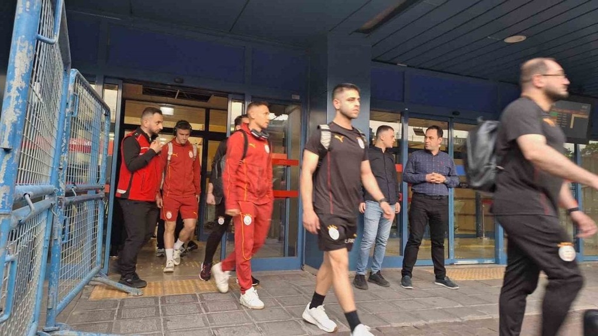 Galatasaray, Trabzonspor Maçı İçin Trabzon'da