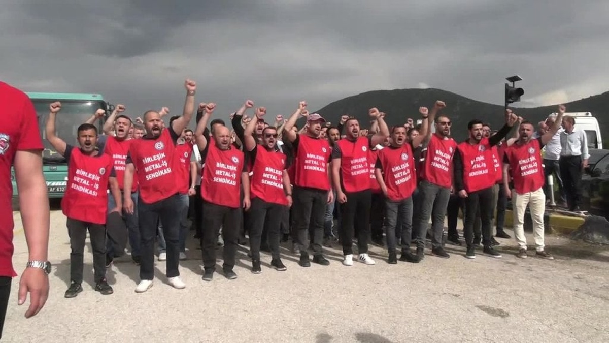 Bilecik’te 47 yıllık fabrika kapatılma kararıyla sarsıldı: İşçilerden 'peşkeş' tepkisi