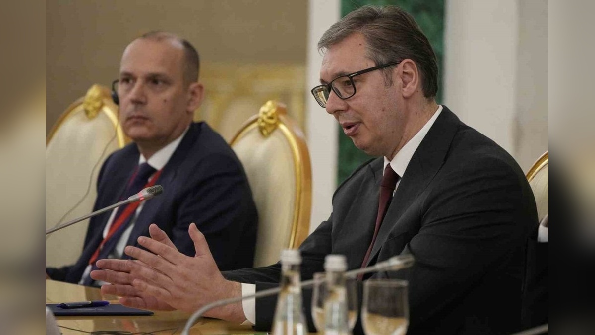 Putin ve Vucic, Moskova'da bir araya geldi: Enerji ve iş birliği görüşüldü