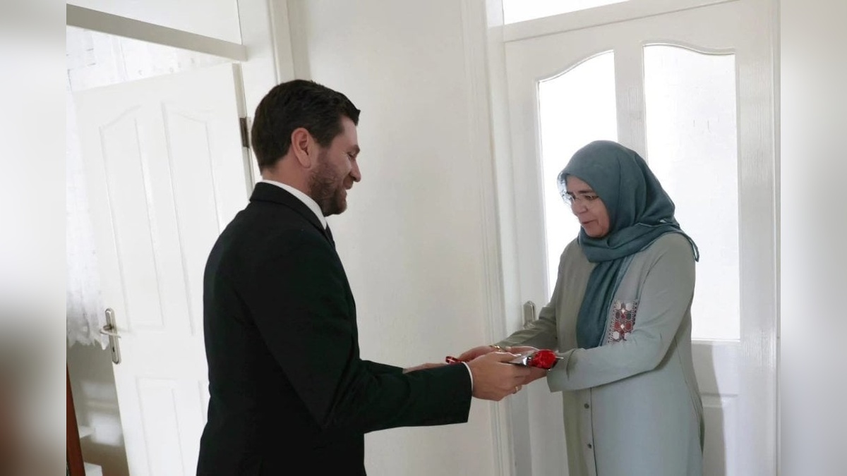 Tavas Kaymakamı ve Belediye Başkanı, şehit annelerini ziyaret etti