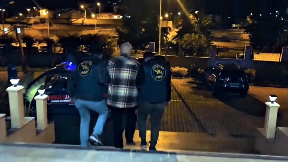 İçişleri Bakanı Yerlikaya: İki uluslararası suçlu yakalandı