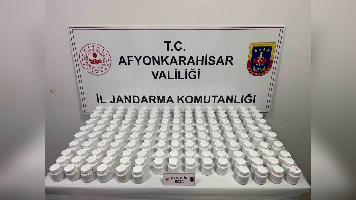 Afyonkarahisar'da uyuşturucu operasyonu: 4 gözaltı