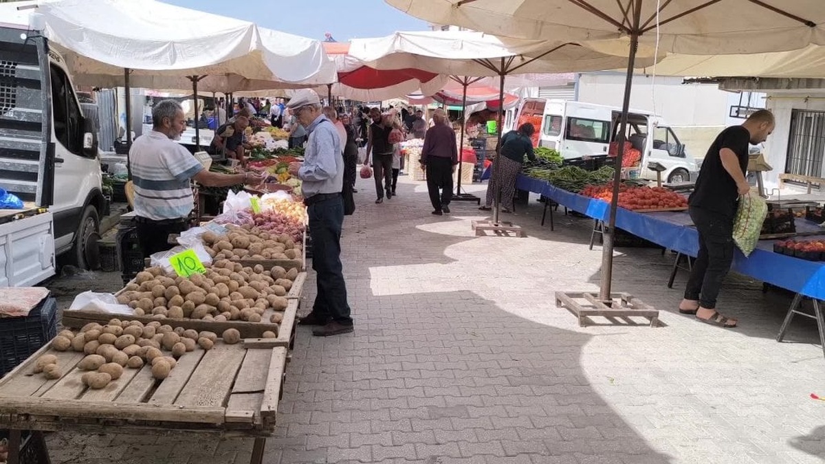 Osmaniye'de Pazar Yeri: Vatandaşlar hayat pahalılığından şikayetçi