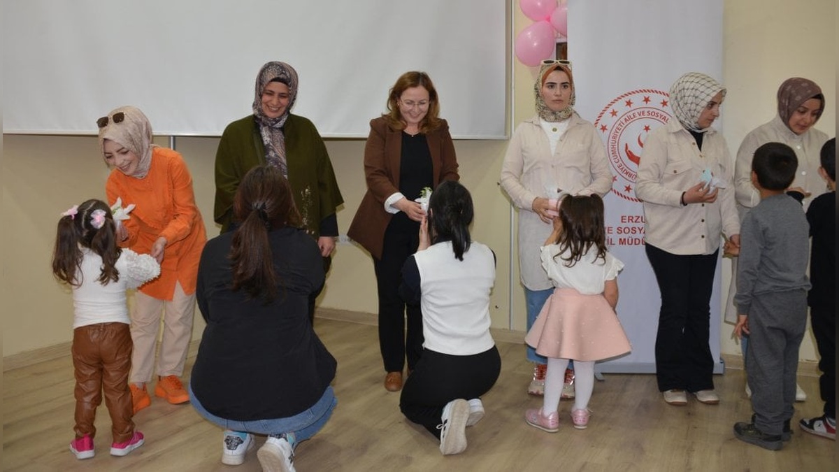 Erzurum'da Anneler Günü Etkinliği: Çocuk Evleri Sitesi'nde duygusal anlar yaşandı