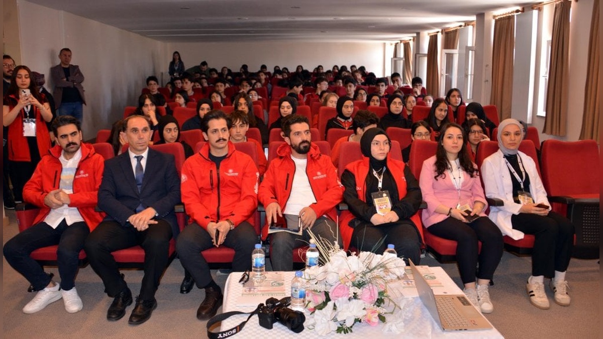 Akılcı ilaç kullanımı: İlaçları buzdolabında saklamak yanlış