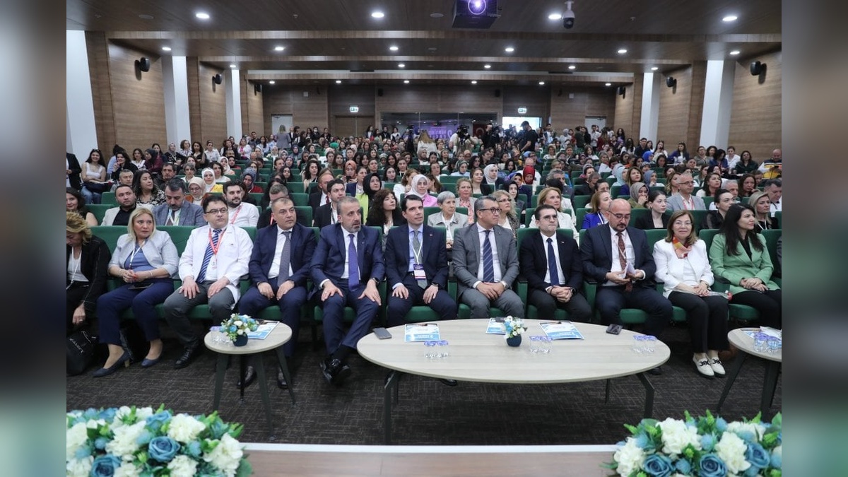 Ankara Etlik Şehir Hastanesi'nde 2. Ulusal Bütünleşik Hemşirelik ve Ebelik Kongresi: Sağlık profesyonelleri buluştu