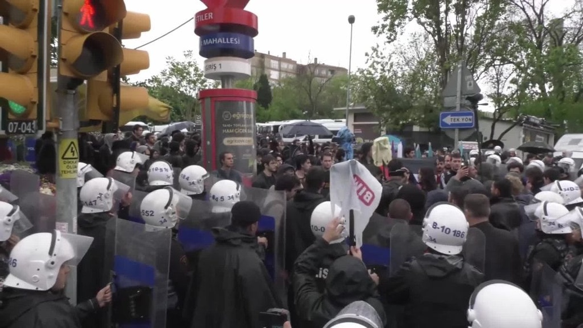 Boğaziçi Üniversitesi öğrencilerinden Finans Zirvesi’ne protesto: 'Kampüslerimizi bu çürümüş rejime bırakmayacağız'