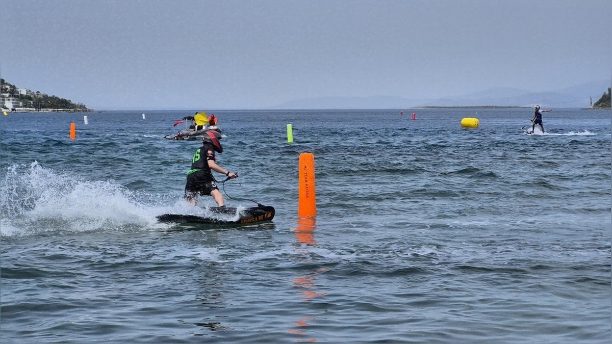 Bodrum'da Su Jeti, Flyboard ve MotoSurf heyecanı başladı