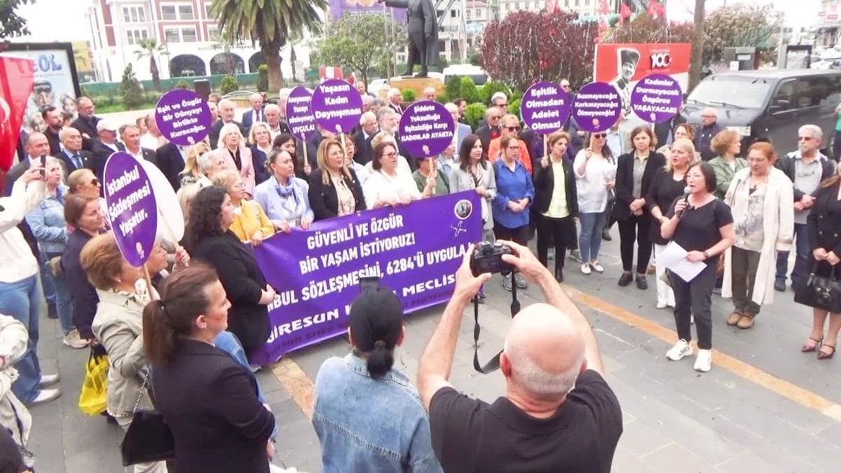 Giresun’da kadın cinayetleri protesto edildi: 'Çürümüş bir sistemde yaşıyoruz'
