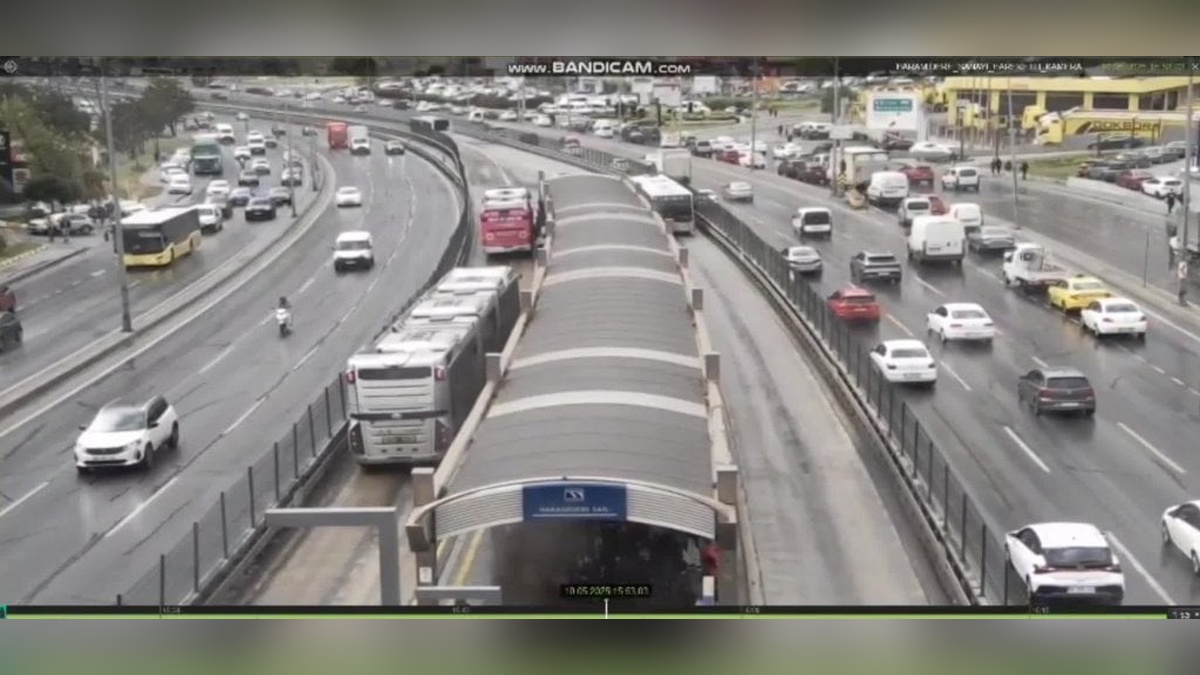 İstanbul'da metrobüs kazası: 1 ölü, 20 yaralı