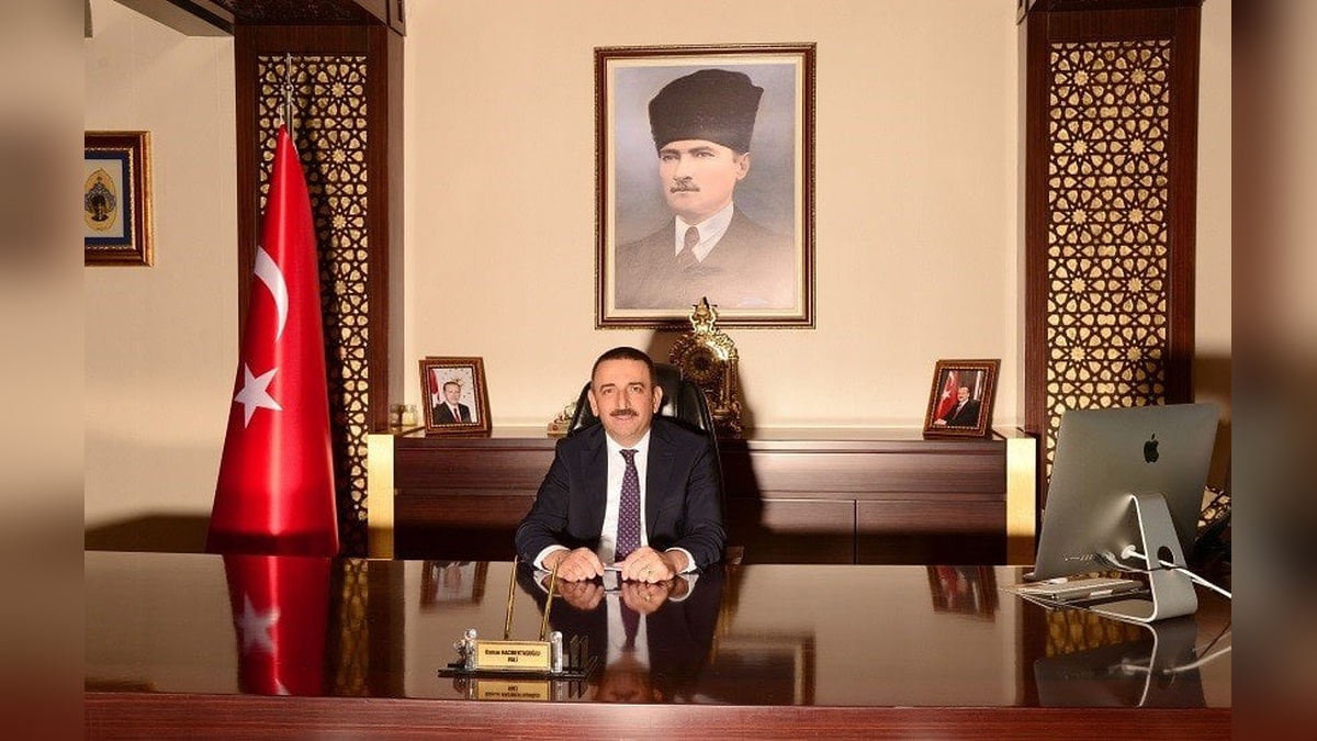 Zonguldak Valisi Hacıbektaşoğlu: Anneler, toplumun temel taşlarıdır