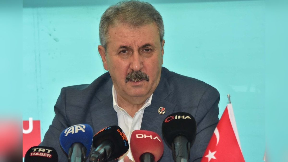 Mustafa Destici: Çocuk istismarcıları ve teröristler için idam cezası geri getirilmeli