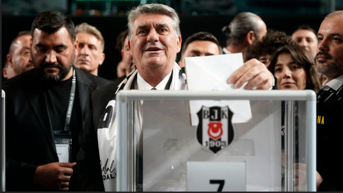 Beşiktaş'ta Serdal Adalı yeniden başkan seçildi