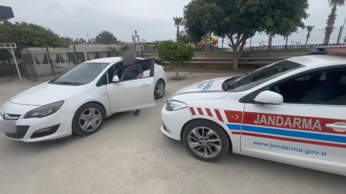 Mersin'de ters şeritten giden sürücüye 10 bin 260 TL ceza