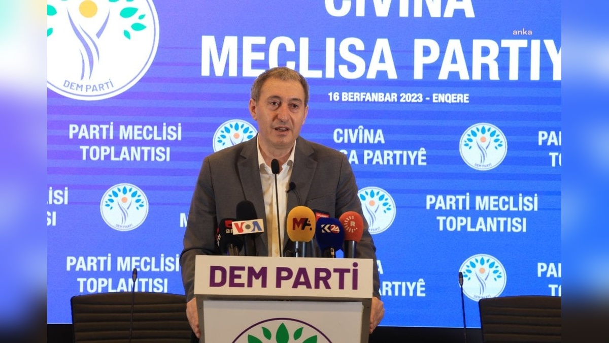 Dem Parti Eş Genel Başkanı Bakırhan: Pkk'nın fesih kararı Türkiye'ye hayırlı olsun