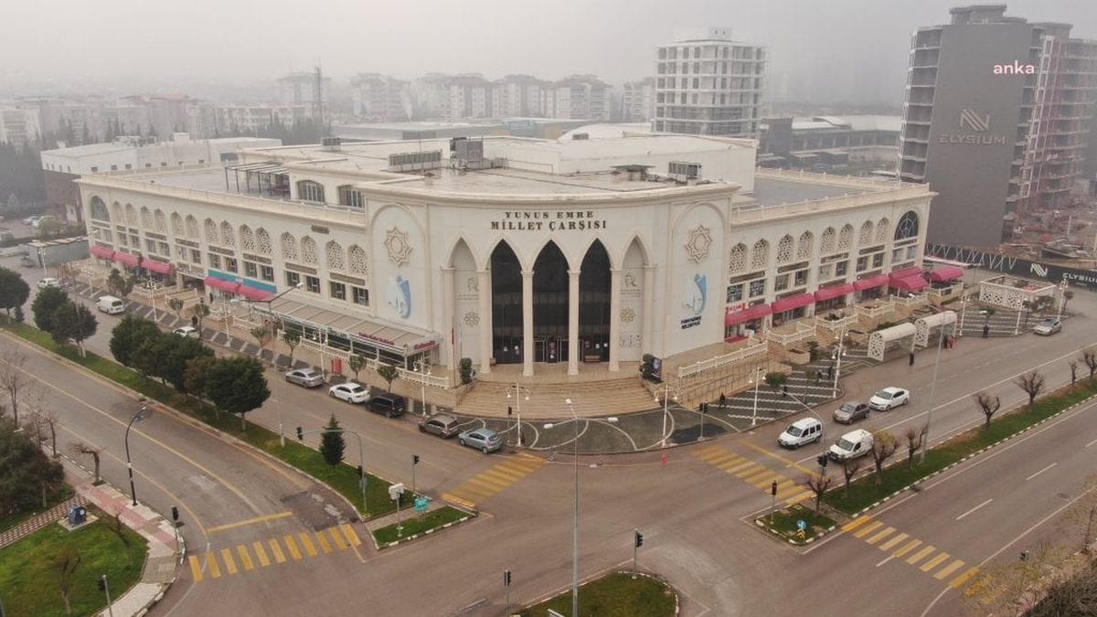 Yunusemre Belediyesi'nden Millet Çarşısı’na sıfır atık belgesi