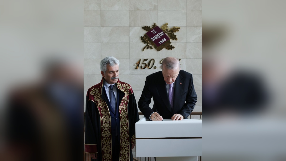 Cumhurbaşkanı Erdoğan: Yargı mensuplarını hedef göstermek sorumsuzluk