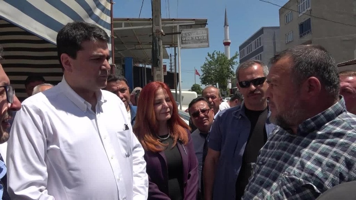 Gültekin Uysal Soma'da: Bir kişinin yanlış iliklediği düğmenin bedelini 85 milyon ödüyor