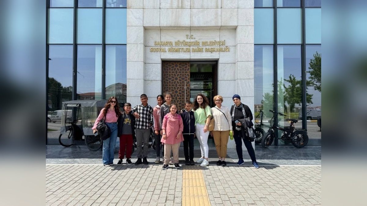 Sakarya Büyükşehir Belediyesi Engelsiz Hobi Atölyeleri: Misafir öğrencilere kapılarını açtı