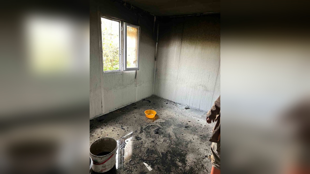 Alaca'da yıldırım isabet eden evde yangın çıktı