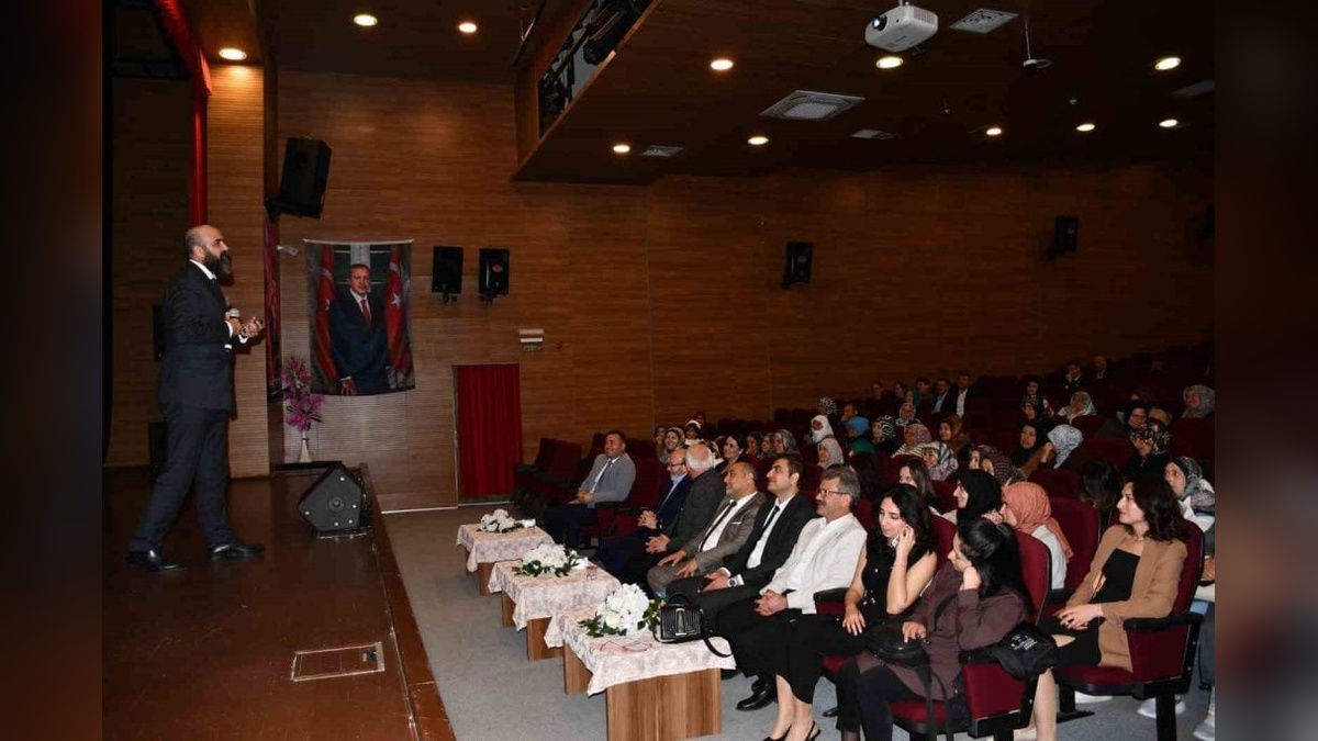 Vezirköprü'de Aile Buluşması Bilim Şenliği düzenlendi