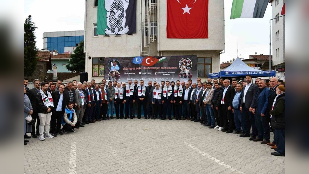 Vezirköprü'de Filistin ve Doğu Türkistan için hayır çarşısı açıldı