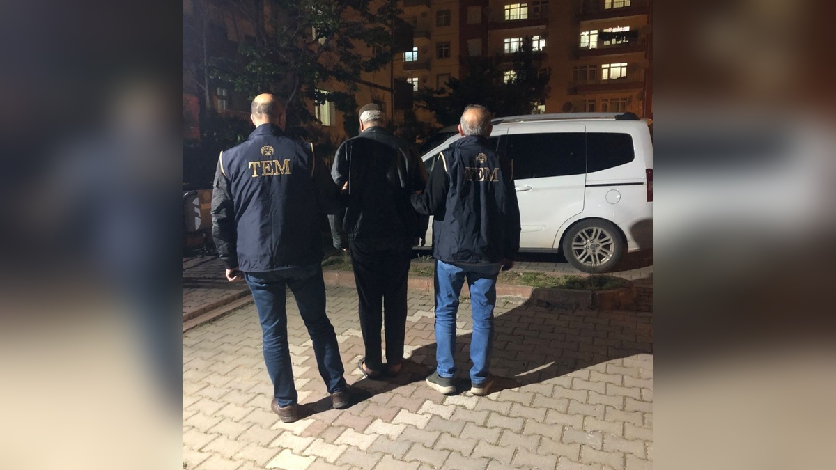 Kırıkkale'de kırmızı bültenle aranan DAEŞ şüphelisi yakalandı