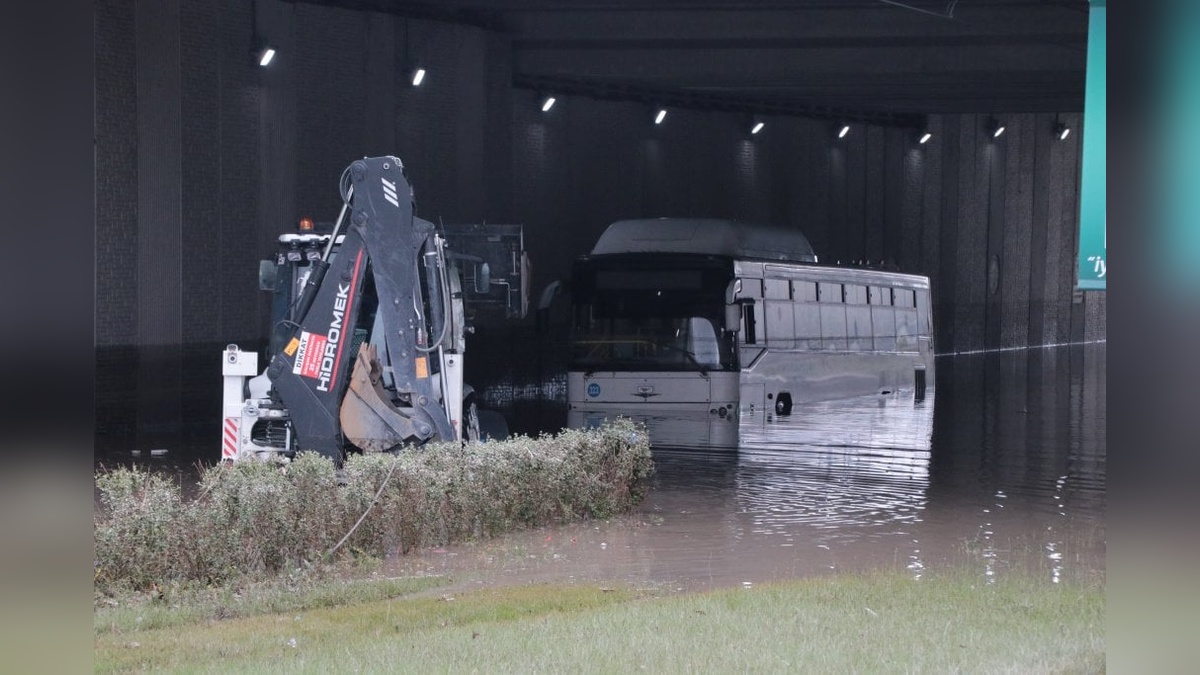 Kayseri'de sağanak hayatı felç etti: Alt geçitler sular altında kaldı