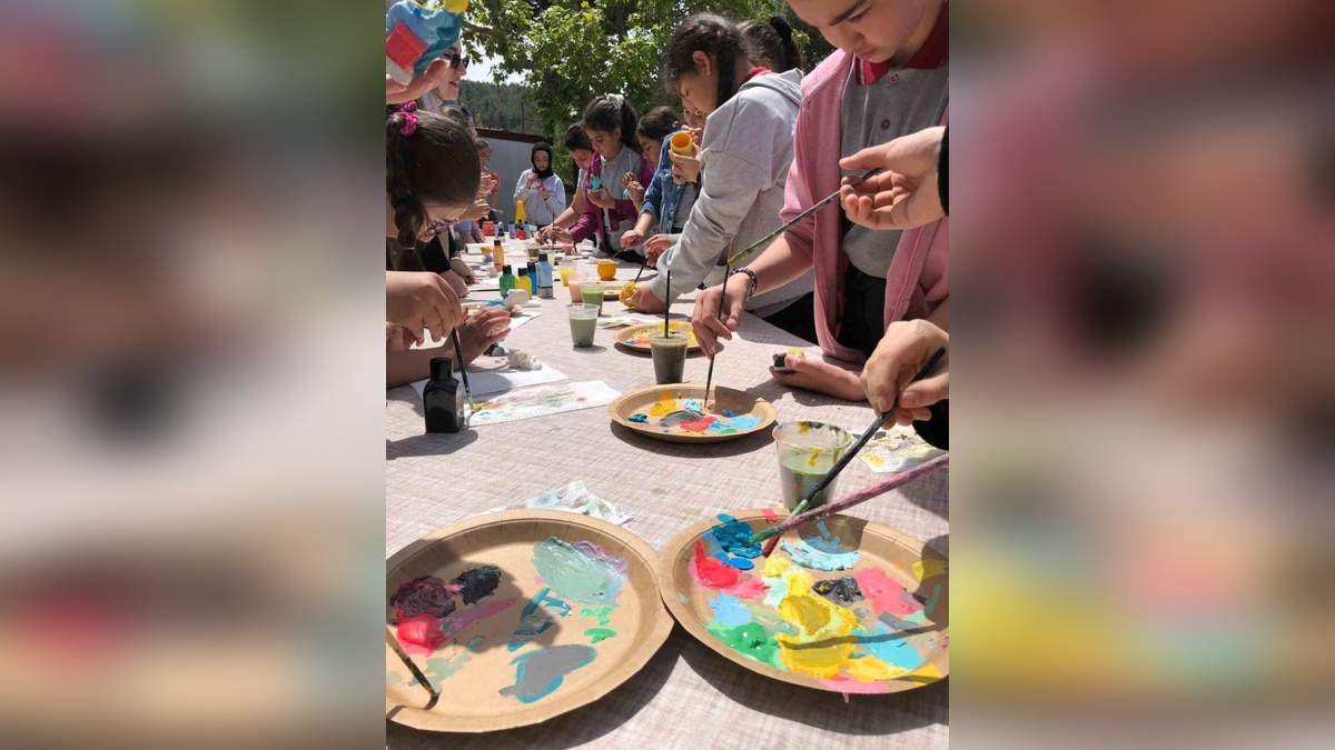 Muğla'da minik yürekler gönüllü öğrencilerle unutulmaz bir gün yaşadı